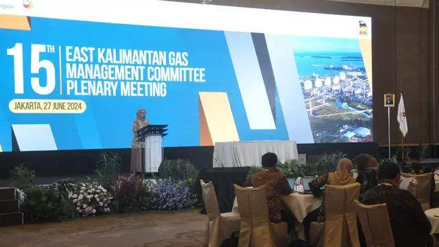 Wakil Kepala SKK Migas sekaligus Ketua EKGMC, Shinta Damayanti dalam Rapat Pleno ke-15 East Kalimantan Gas Management Committee (EKGMC). (Dok SKK Migas)
