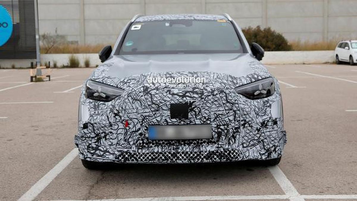 Mercedes-AMG GLC EQ 2027 Curi Perhatian dengan Spoiler Aktif dan Gaya ...