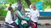 Sebanyak 2.000 paket makanan berbuka puasa atau takjil dibagikan kepada tenaga kerja bongkar muat (TKBM), sopir truk dan masyarakat sekitar wilayah pelabuhan Jakarta Utara, Jumat (28/3) (Istimewa)