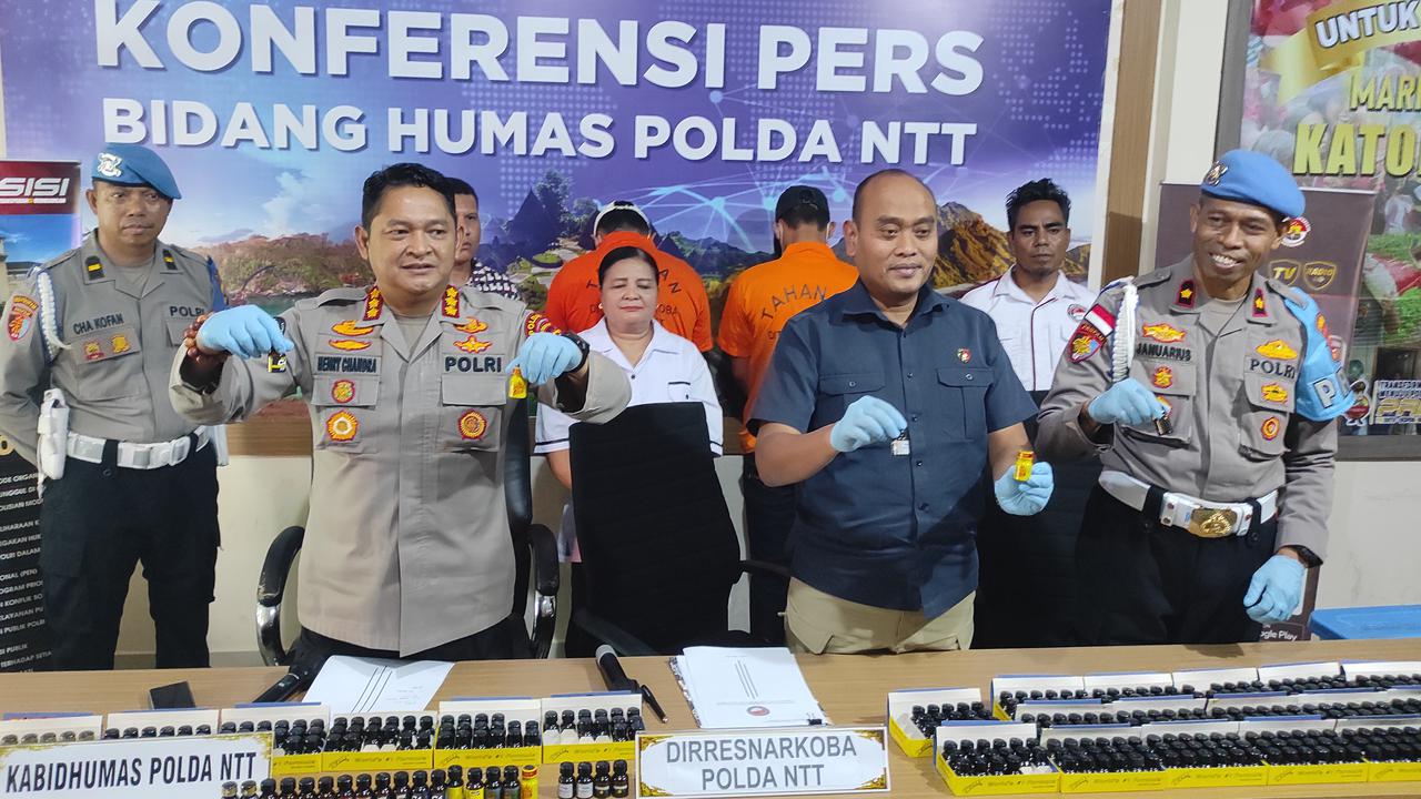 Polisi Bongkar Peredaran Obat Perangsang LGBT di Kupang, 2 Orang Diringkus