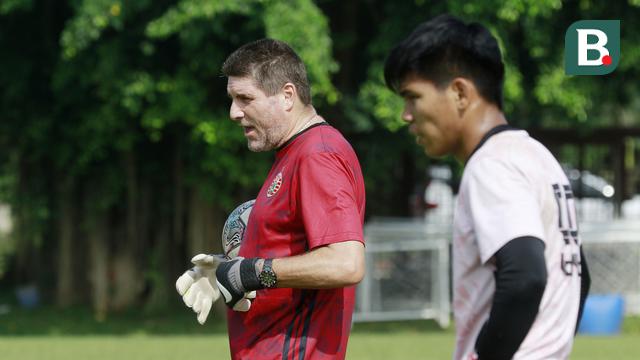 Foto: Ini Dia Sosok di Balik Tangguhnya Kiper-Kiper Persija, Jan Klima Pelatih Dengan Segudang Pengalaman di Eropa