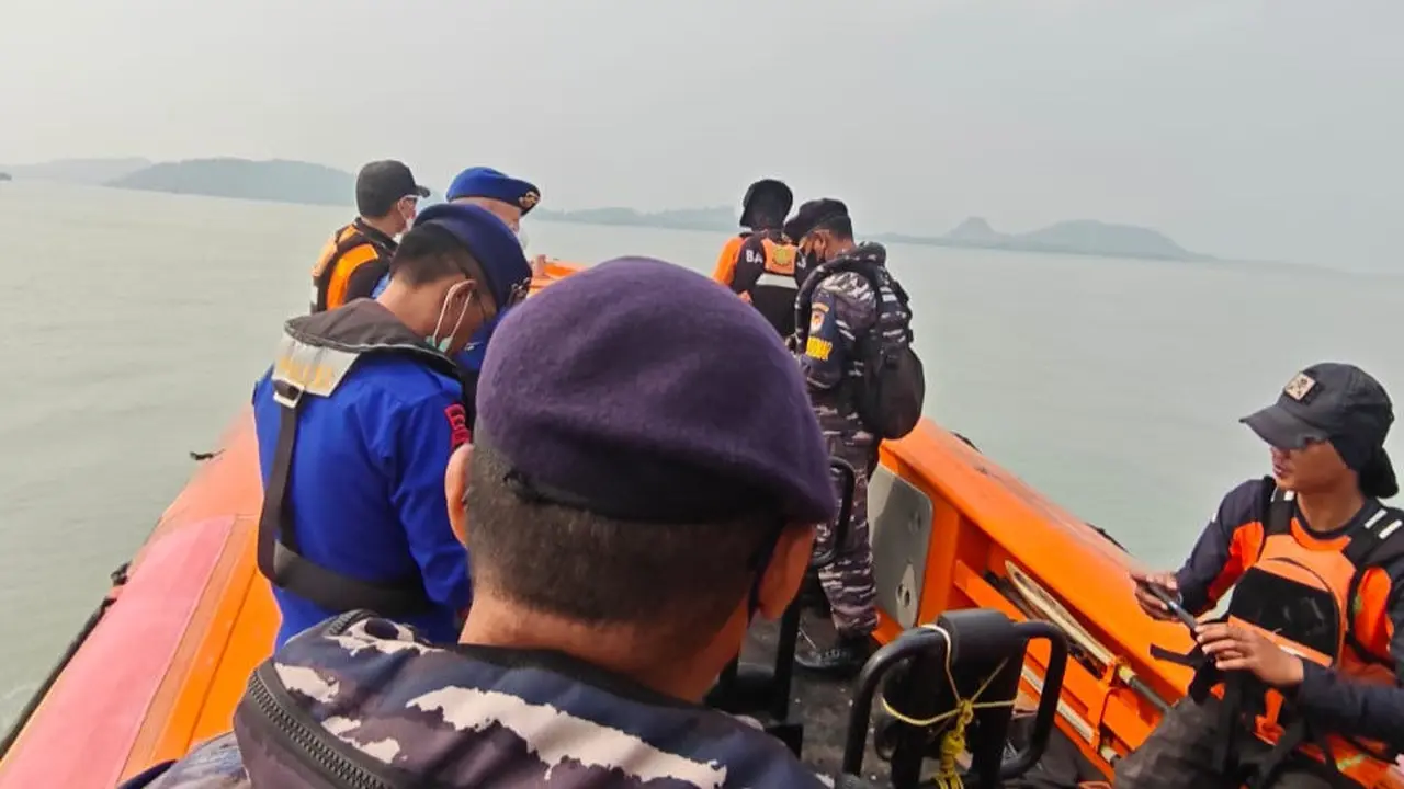 Hari ke-6 Jurnalis Hilang di Perairan Anak Krakatau, Tim SAR Sapu Laut hingga Pulau Sangiang