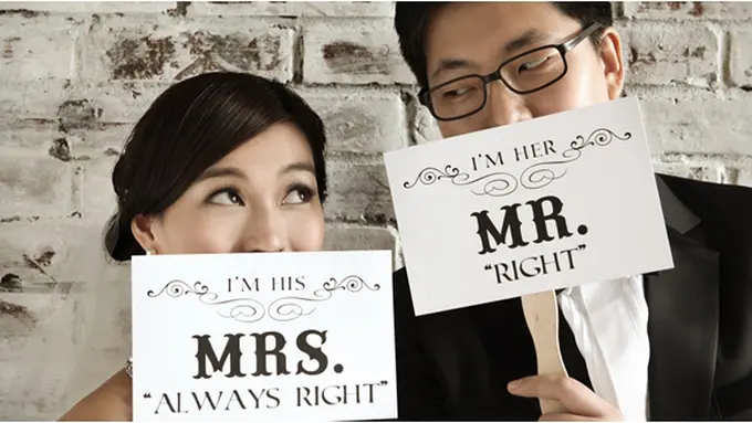 (c)alexanderhera.com