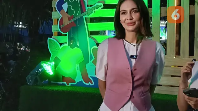 Dilema Luna Maya soal Brand Kosmetiknya, Ingin Pakai Kemasan Ramah Lingkungan tapi Masih Mahal