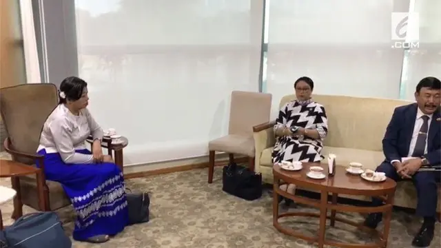 Menteri Luar Negeri Retno Marsudi tiba di Myanmar untuk menemui sejumlah petinggi negara tersebut, terkait isu Rohingya.