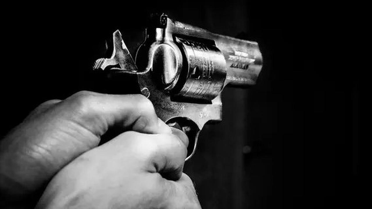 IPW Tidak Setuju Soal Usulan Polisi Tidak Bersenjata Api, Ini Alasannya