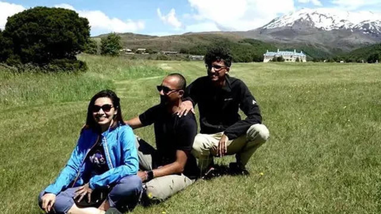 6 Potret Kenangan Ibrahim Assegaf Suami Najwa Shihab dan Izzat Putra Semata Wayangnya, Penuh Kasih Sayang