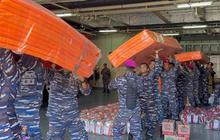FOTO: TNI AL Tingkatkan Distribusi Bantuan Kemanusiaan di Sumatera