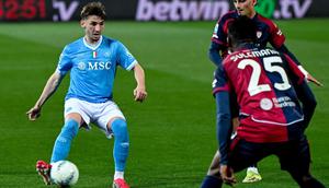 Duel Cagliari vs Napoli pada giornata 30 Serie A Liga Italia, Sabtu (21/3/2026) dini hari WIB. (Gianluca Zuddas/LaPresse via AP)