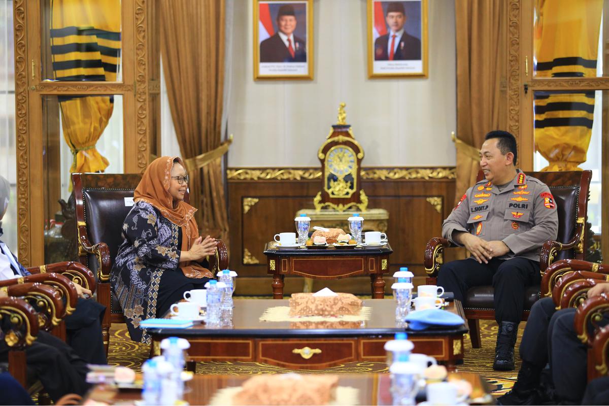 kapolri bertemu alissa wahid