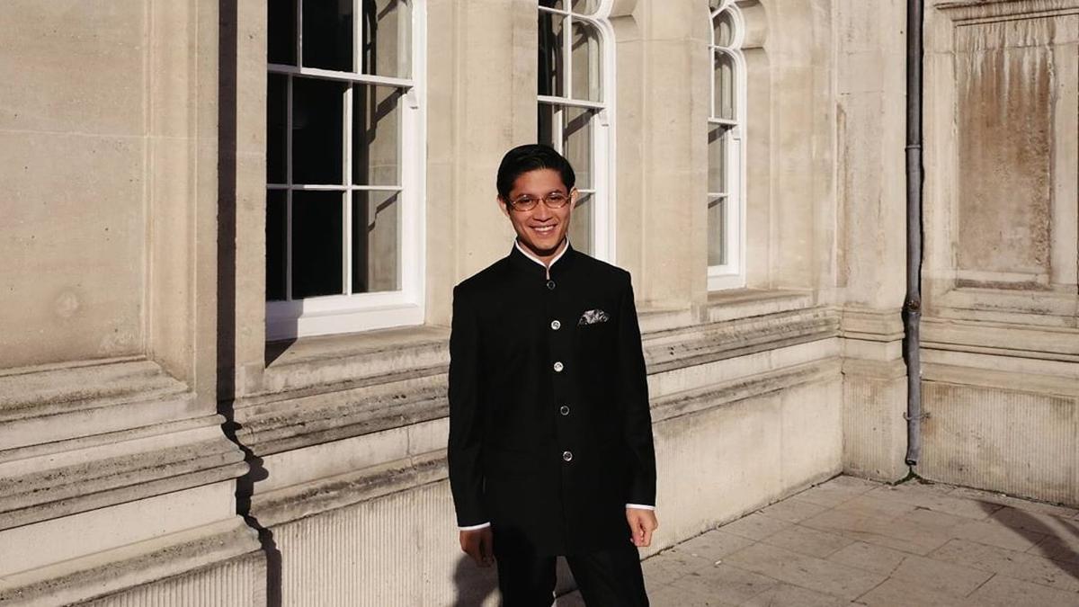 Dari Artis ke Panggung Politik, 7 Potret Teuku Rassya Putra Tamara Bleszynski yang Penuh Pesona