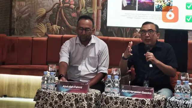 VP Brand & Marketing Communication Telkomsel Abdullah Fahmi bersama VP Corporate Communication Telkom, Andri Herawan Sasoko. Liputan6.com/Iskandar
