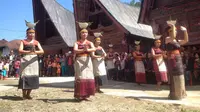 Tiga desa adat di Bona Pasogit, Sumatera Utara yang berada dalam kawasan Danau Toba mulai direvitalisasi.