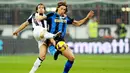 Zlatan Ibrahimovic masuk dalam daftar pemain yang membelot ke Inter Milan saat Juventus turun kasta akibat skandal calciopoli. Tidak hanya membela Inter Milan, pemain Swedia ini juga berseragam AC Milan, yang notabene rival sekota. (AFP/Giuseppe Cacace)