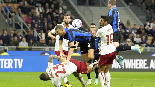 Foto: Milan Menang Meyakinkan, Inter Dipecundangi AS Roma di Liga Italia