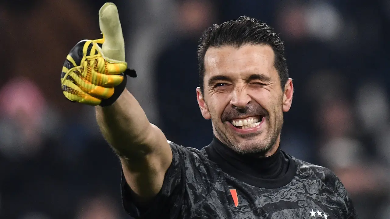 Foto: 5 Pemain Top yang Jadi Magnet di Serie B Liga Italia Musim 2022 / 2023, Buffon dan Fabregas Paling Mentereng