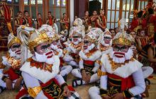 Ratusan Penari Semarakkan Festival Remo Yosakoi di Surabaya