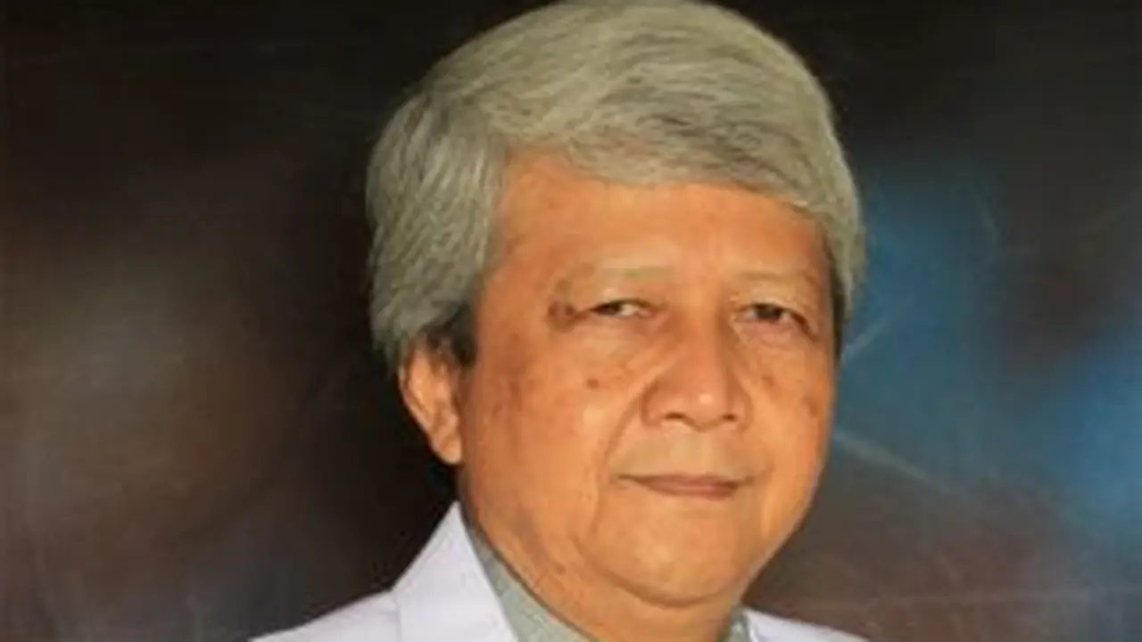 Dokter Spesialis Penyakit Dalam Konsultan Endokrin Metabolik Diabetes Prof. Dr. dr. Pradana Soewondo, Sp. PD-KEMD