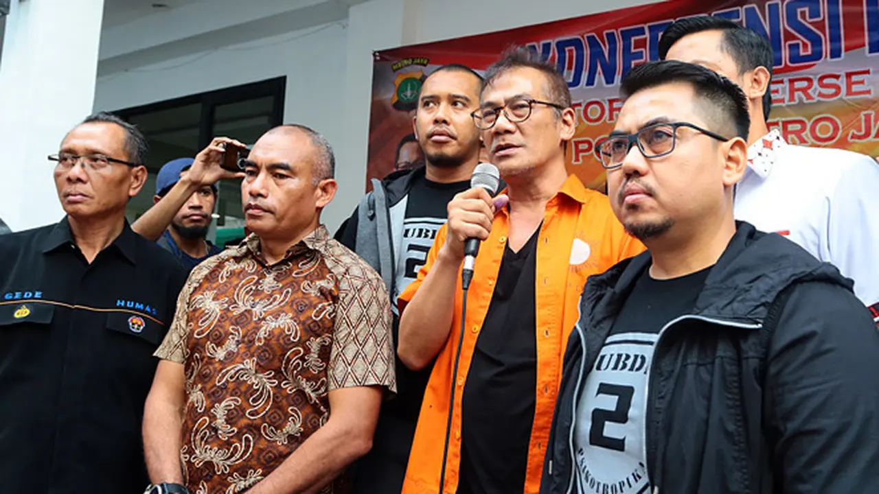 [Bintang] Tio Pakusadewo