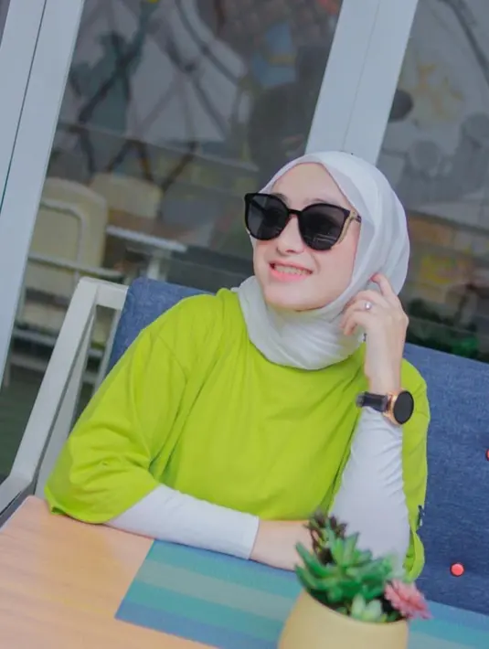 Santyka Fauziah adalah seleb di platform TikTok atau biasa disebut selebgram. [Foto: Instagram/santykafauziah]