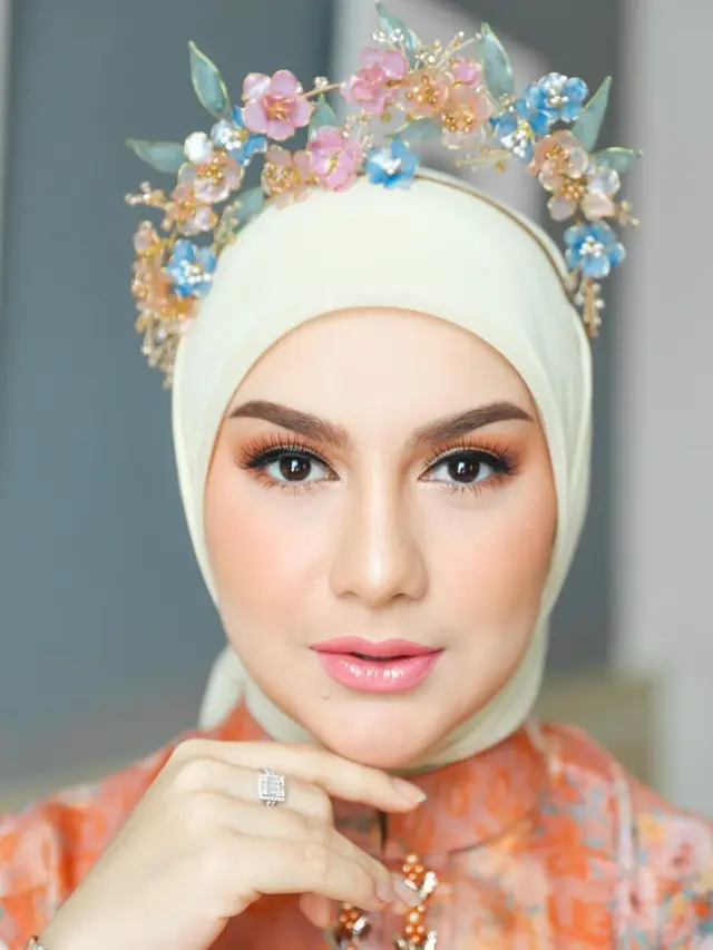 Aktris Dijodohkan Berakhir Cerai