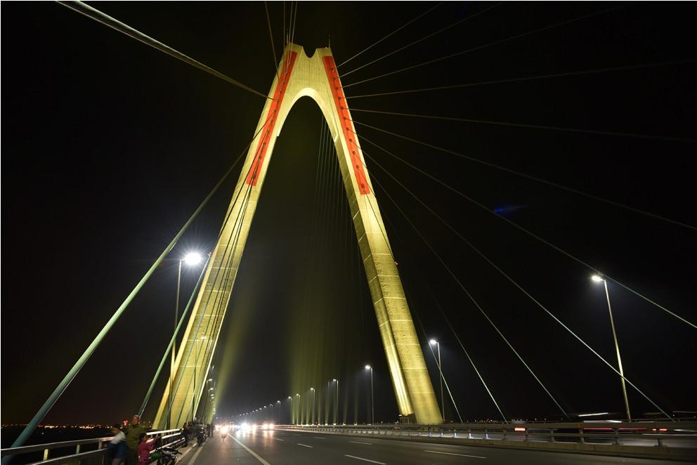 Indahnya Kilau Baru Jembatan Nhat Tan Mengukir Langit Hanoi Lifestyle Liputan6 Com