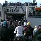Manajeman PT ASDP Indonesia Ferry mengemban tugas berat dari Menteri Badan Usaha Milik Negara (BUMN) Dahlan Iskan.