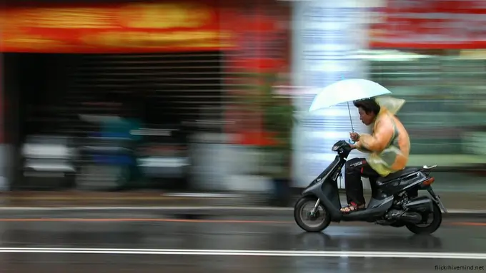 Baik Luar Biasa, Driver Ojek Online Ini Disukai Netizen