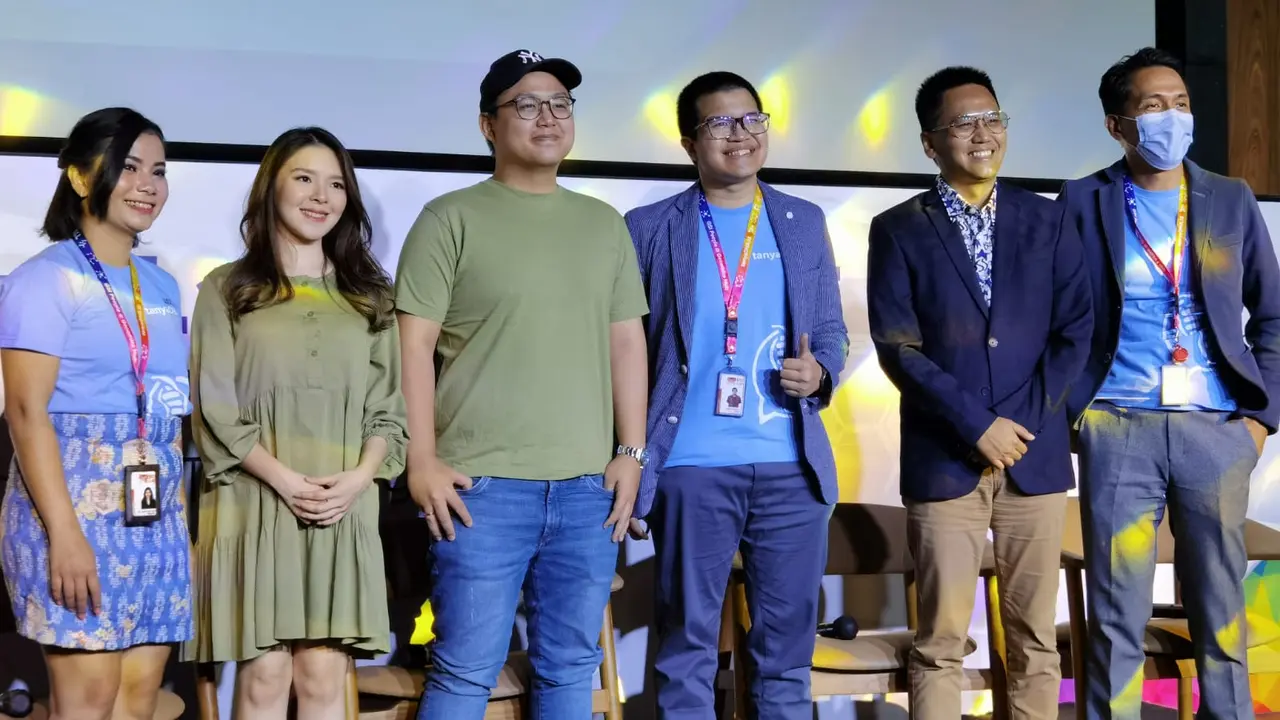 Pasangan food vlogger Indonesia, Kenneth Chandra dan Gratiana Lianto. (IST)