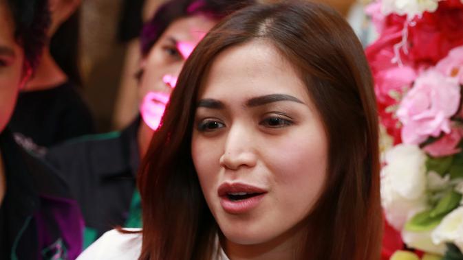 Lupakan Ludwig Jessica  Iskandar  Jual Cincin  Pernikahan 