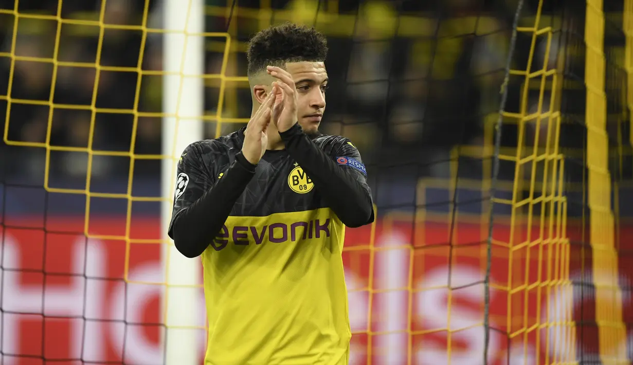 4. Jadon Sancho (Borussia Dortmund) - Pemain berusia 20 tahun ini tengah menjadi incaran banyak klub besar Eropa. Jadon Sancho berada di urutan kedua sebagai pencetak gol dan assist terbanyak di lima liga teratas Eropa. (AFP/Ina Fassbender)