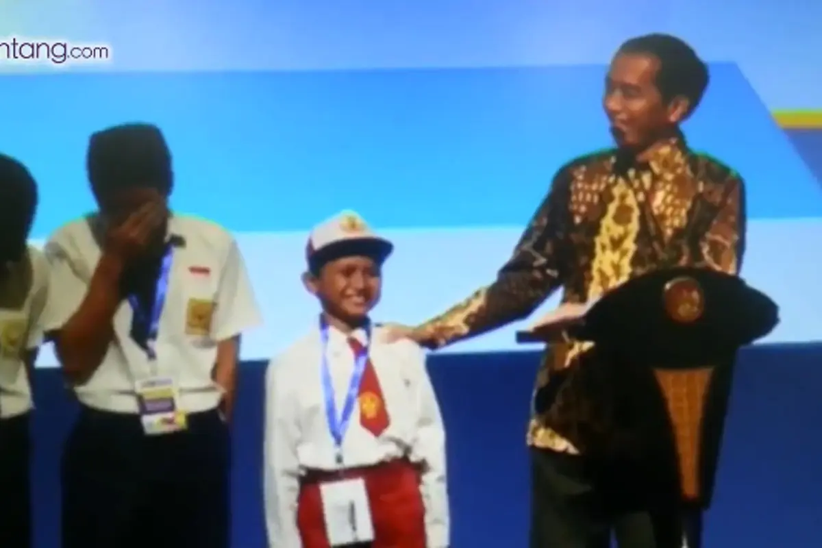 Anak Ini Salah Sebut Ikan Tongkol di Depan Presiden Jokowi