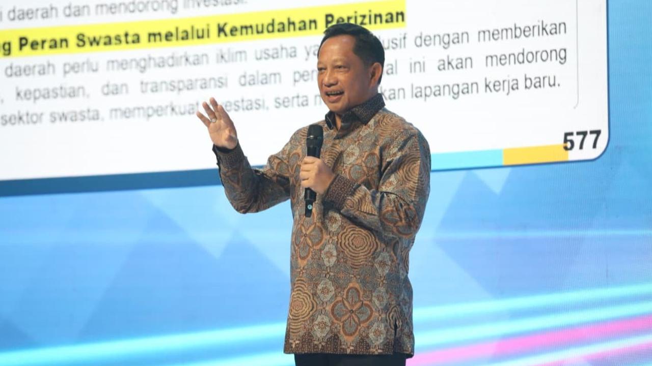 VIDEO: Pemda Ngeluh TKD Berkurang, Tito Emosi: Kita Pelototi Isinya Ternyata Terlalu Banyak Rapat