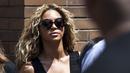Beyonce menyembunyikan kehamilan dan berita tersebut tak bocor hingga dirinya sendiri yang membuat pengumuman pada VMA 2011. Ia saat itu sudah hamil 5 bulan. (KENA BETANCUR / GETTY IMAGES NORTH AMERICA / AFP)