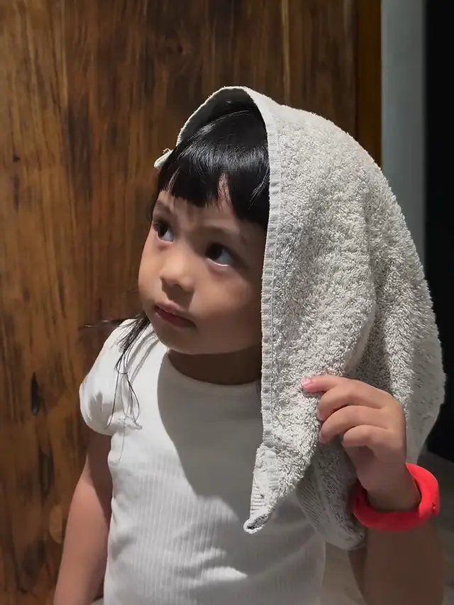 Potret Gemas Ameena Ikuti Gaya Atta Halilintar, Kebersamaan yang Jadi Sorotan Netizen. (instagram/attahalilintar)