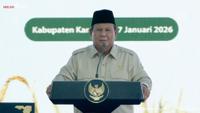 Presiden Prabowo Subianto dalam Panen Raya dan Pengumuman Swasembada Pangan, di Karawang, Jawa Barat, Rabu (7/1/2026). (Liputan6.com/Arief)
