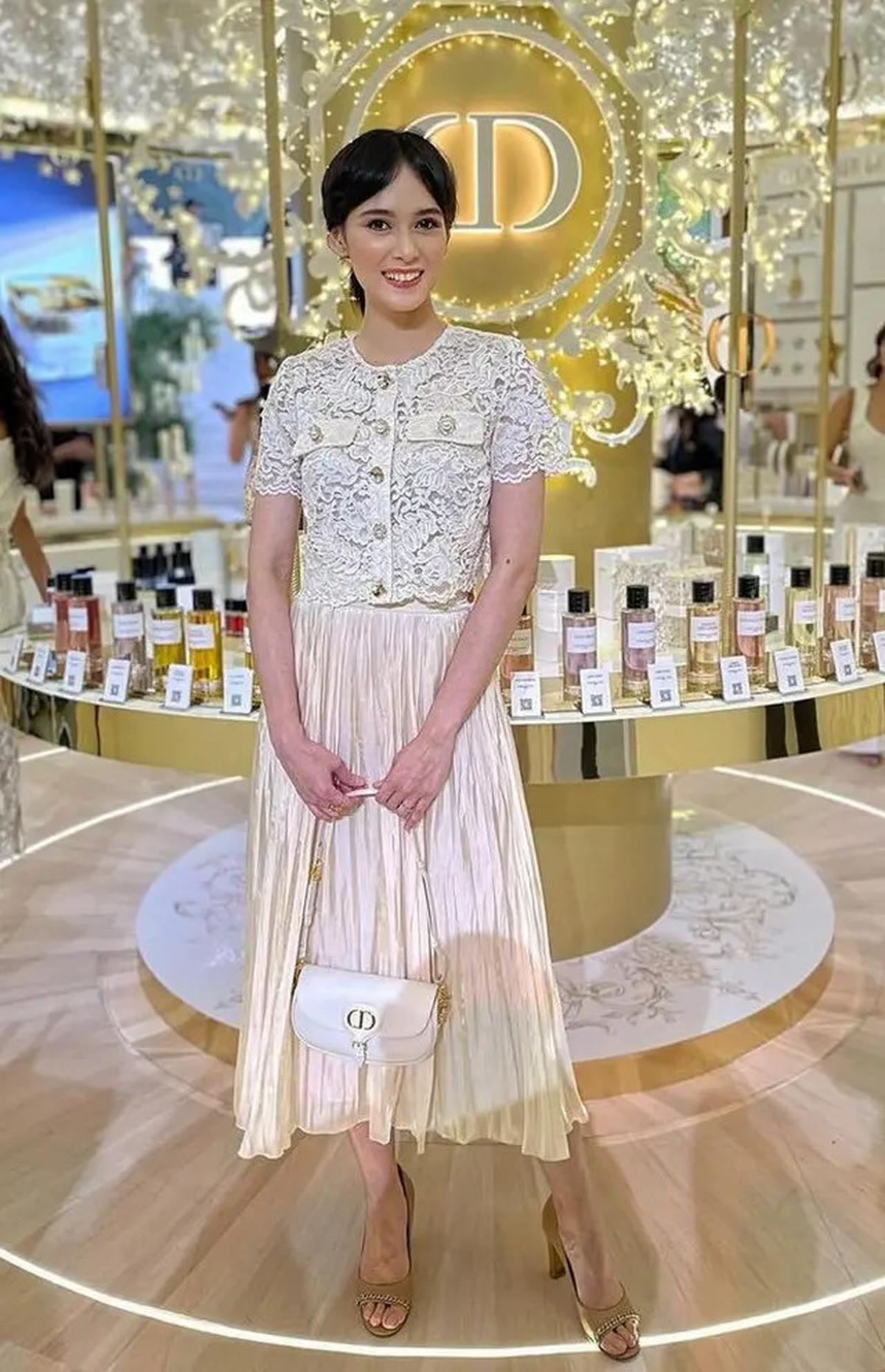 8 Tampilan Menawan Para Artis Head to Toe Kenakan Dior saat Hadir di Dior Beauty Holiday 2024, Alyssa Daguise hingga Julie Estelle