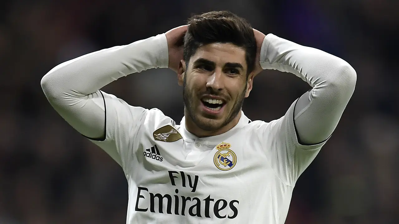 6 Cedera Konyol Pesepak Bola, Terlindas Roda Mobil Hingga Kelamaan Main Playstation