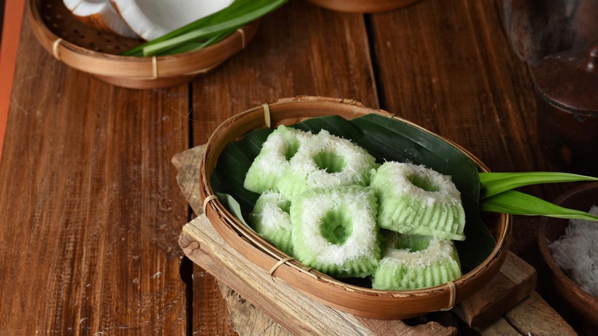 Kue Putu Ayu Pandan Anti Gagal