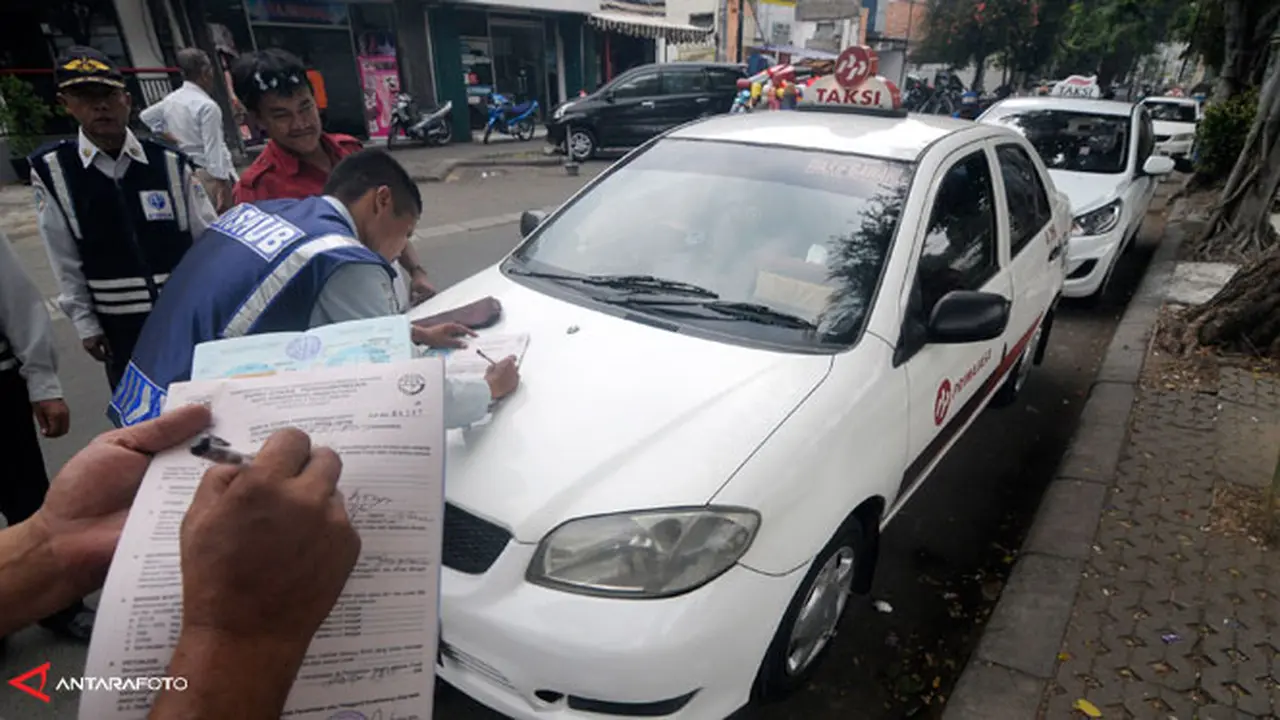 parkir-liar-penertiban131002b.jpg