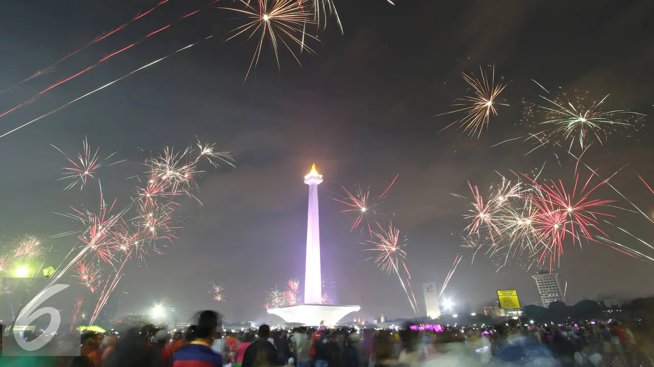 20160101-Tahun-Baru-di-Monas-Jakarta-IA