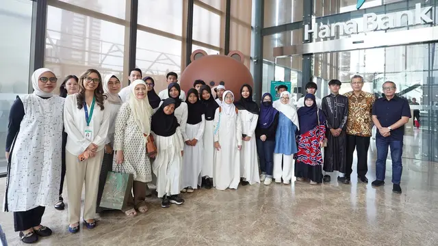Hana Bank mengajak anak-anak yatim piatu dan duafa dari Yayasan Guru Kita Gusti Hamlet mengunjungi Kantor Cabang Mangkuluhur, Jakarta Selatan. (Ist)