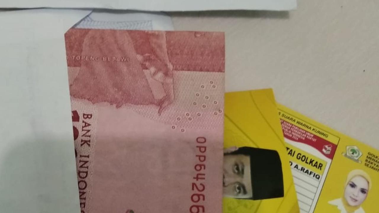 Caleg DPR di Depok Dipergoki Ketua RT Lakukan Serangan Fajar, Pendukung Kocar Kacir saat Dibubarkan
