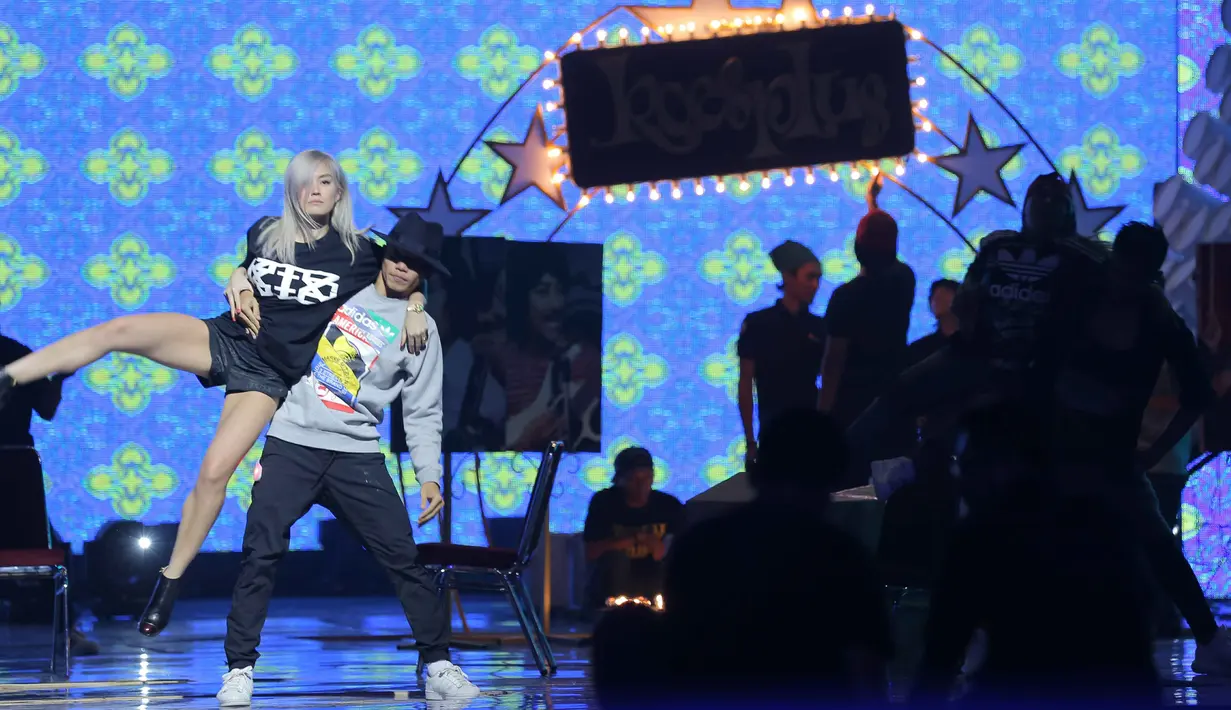 Selain membawakan lagu karya Slank dan Koesplus,  serta lagu populernya kini, Agnes juga akan membawakan lagu secara midley lagu anak-anaknya dengan iringan orchestra Erwin Gutawa. (Andy Masela/Bintang.com)