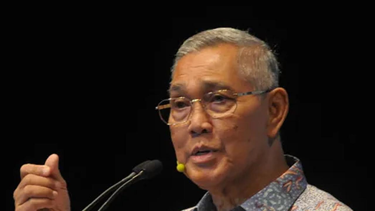 Momen Hangat Eks Wapres Try Sutrisno dengan 3 Jenderal Anak & Mantu, Sosok Bintang 2 TNI AU Jadi Sorotan