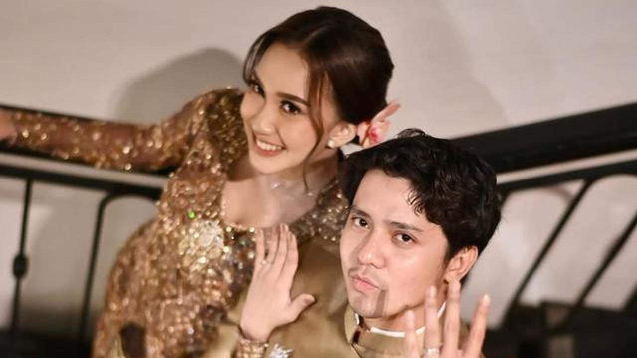 10 Cincin Lamaran Artis di Tahun 2025 yang Memukau, Kilau Romansa