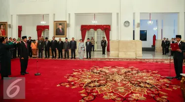 Suasana pelantikan Kepala Lembaga Sandi Negara (Lemsaneg) di Istana Negara, Jakarta, Jumat (8/1/2016). Jabatan Djoko Setiadi diperpanjang oleh Presiden Jokowi setelah sebelumnya menduduki posisi yang sama sejak 2011. (Liputan6.com/Faizal Fanani