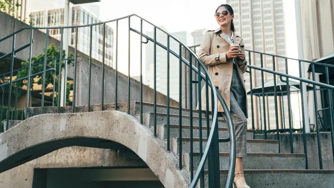 wanita juni jago teknologi