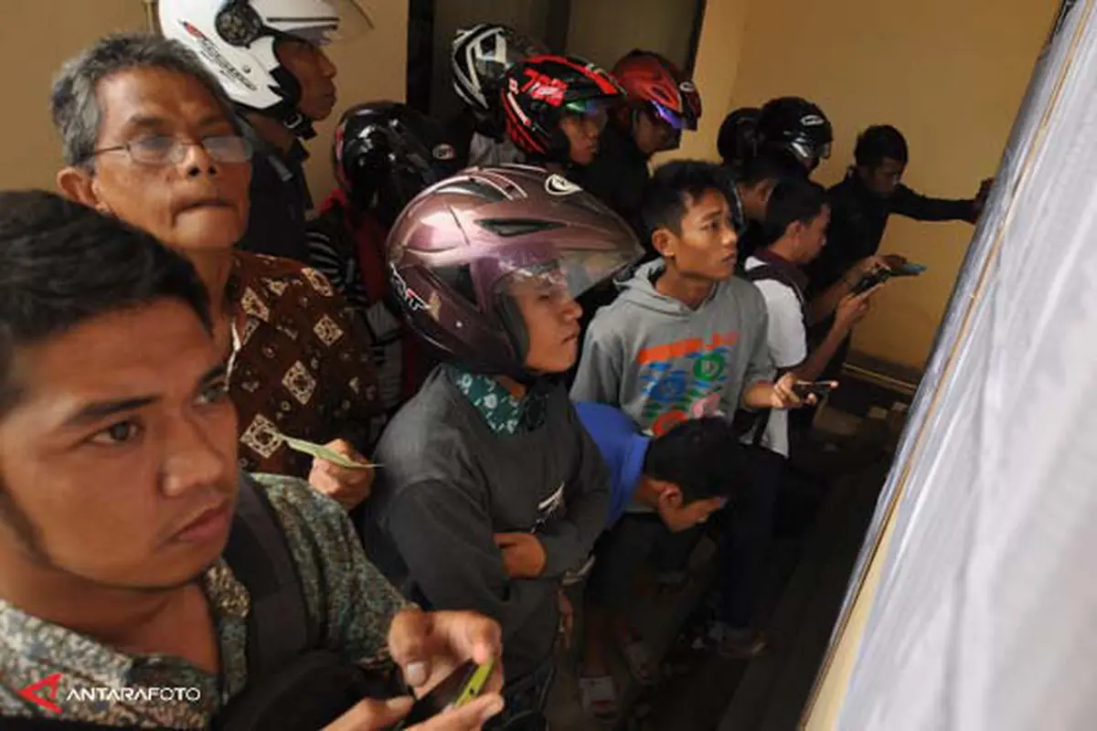 cpns-pengumuman-131010b.jpg