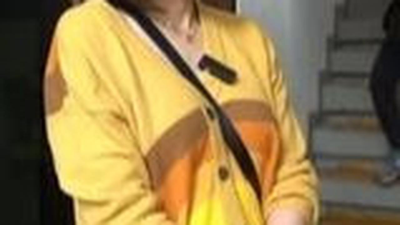 Bersama timnya, Sara mengajak para penggemarnya untuk menikmati momen nostalgia masa kecilnya.